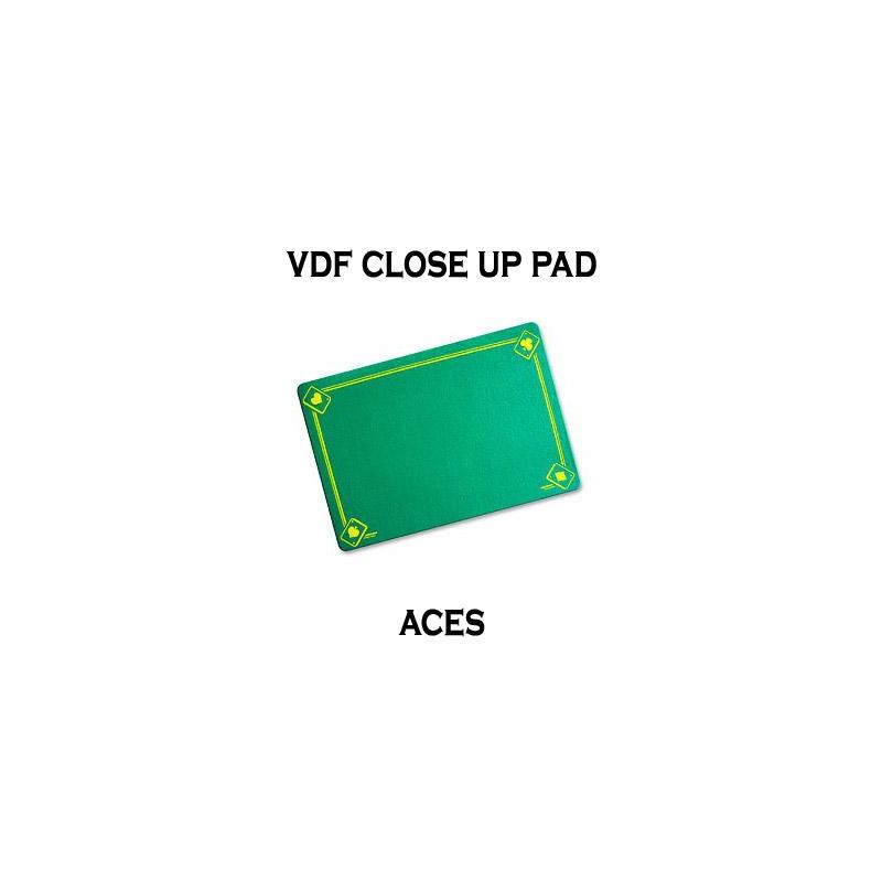 VDF Close Up Pad with Printed Aces (Green) by Di Fatta Magic wwww.magiedirecte.com