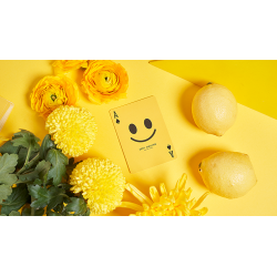 Keep Smiling Yellow V2 Playing Cards by Bocopo wwww.magiedirecte.com