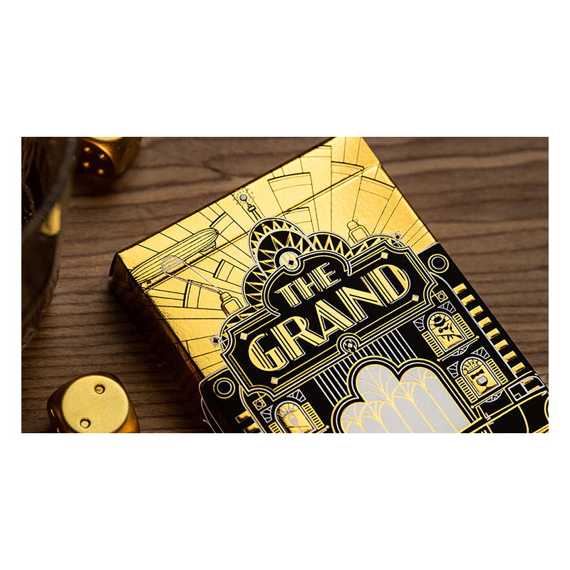 The Grand Golden Glamor Foiled Edition Playing Cards by Riffle Shuffle wwww.magiedirecte.com