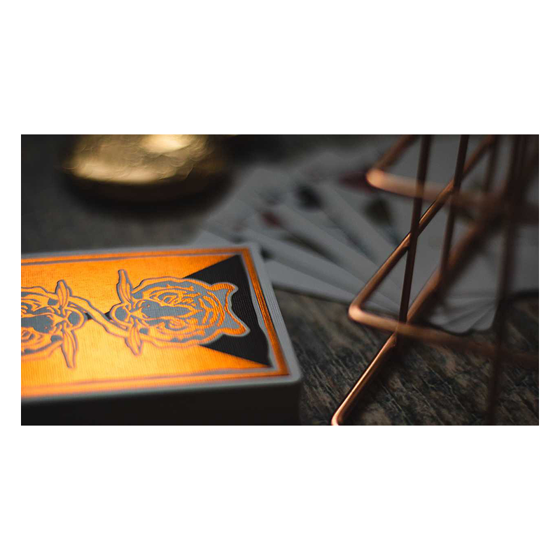 The Hidden King (Limited Copper)Luxury Edition Playing Cards by BOMBMAGIC wwww.magiedirecte.com