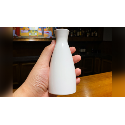 The Chinese Flagon SMALL (Gimmick and Online Instructions) by Bacon Magic - Trick wwww.magiedirecte.com