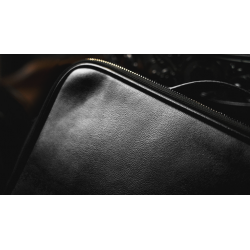 Luxury Genuine Leather Close-Up Bag (Classic Black) by TCC - Trick wwww.magiedirecte.com