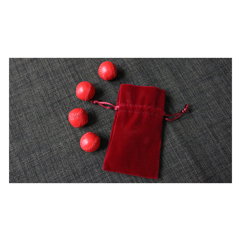 Set of 4 Leather Balls for Cups and Balls (Red and Red) by Leo Smetsers - Trick wwww.magiedirecte.com