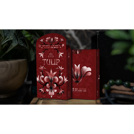 Grand Tulip Red Gilded Playing Cards wwww.magiedirecte.com