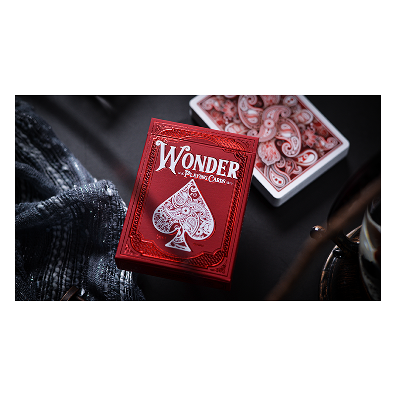 Scarlet Wonder Playing Cards wwww.magiedirecte.com