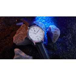 IARVEL WATCH (Silver Watchcase White Dial) by Iarvel Magic and Bluether Magic wwww.magiedirecte.com