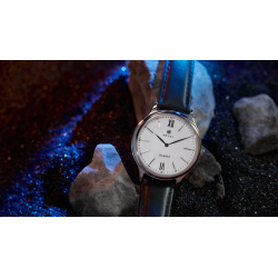 IARVEL WATCH (Silver Watchcase White Dial) by Iarvel Magic and Bluether Magic wwww.magiedirecte.com