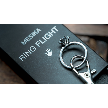 Mesika Ring Flight by Yigal Mesika wwww.magiedirecte.com