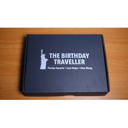 Birthday Traveller (Gimmicks and Online Instructions) by Luca Volpe and Alan Wong - Trick wwww.magiedirecte.com