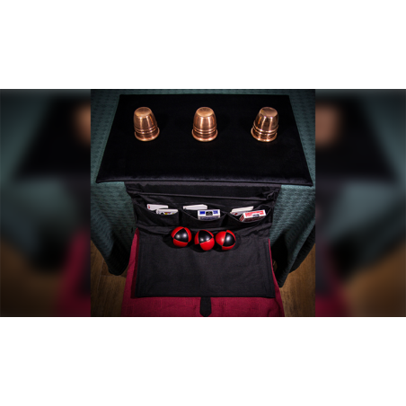 D'Servante - Elias D'Sastre wwww.magiedirecte.com