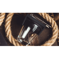 L Holder (Shot Glass) by Long Long & Bacon Magic wwww.magiedirecte.com