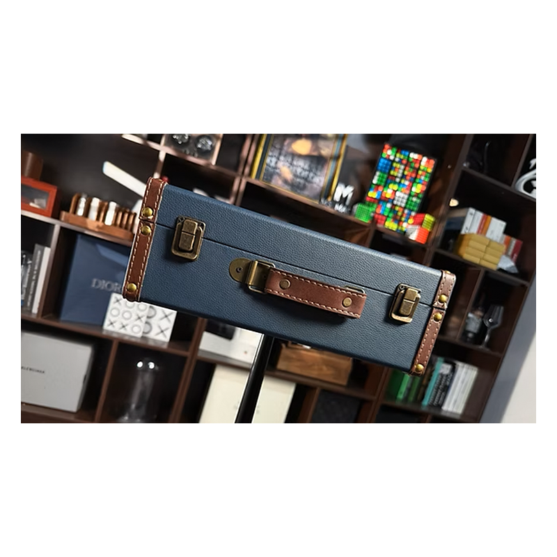 The Cane Table (Case) - Junjie Li, Bond Lee & MS Magic wwww.magiedirecte.com The Cane Table (Case) - Junjie Li, Bond Lee & MS Magic wwww.magiedirecte.com