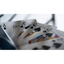 MAXI TWISTO RED - Nick Trost & Murphy's Magic Supplies wwww.magiedirecte.com