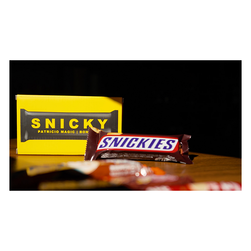 SNICKY by Patricio, Bond Lee, & MS Magic wwww.magiedirecte.com