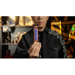 SNICKY by Patricio, Bond Lee, & MS Magic wwww.magiedirecte.com