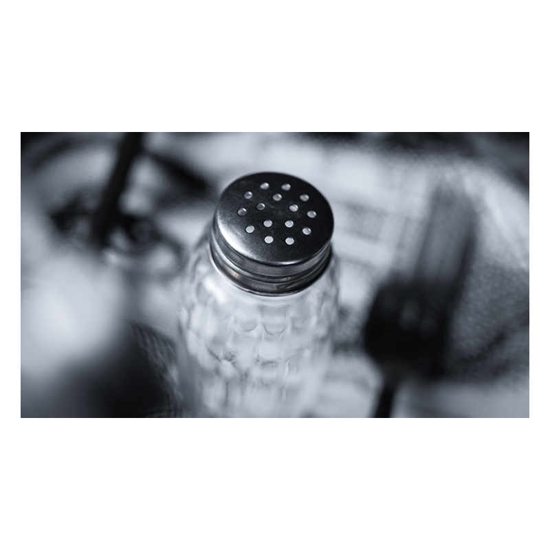 The Comedy Shaker by TCC & Chen Hui wwww.magiedirecte.com