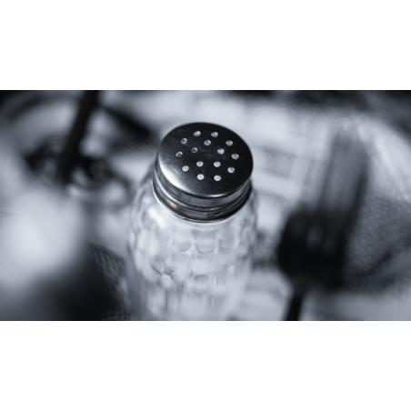 The Comedy Shaker by TCC & Chen Hui wwww.magiedirecte.com