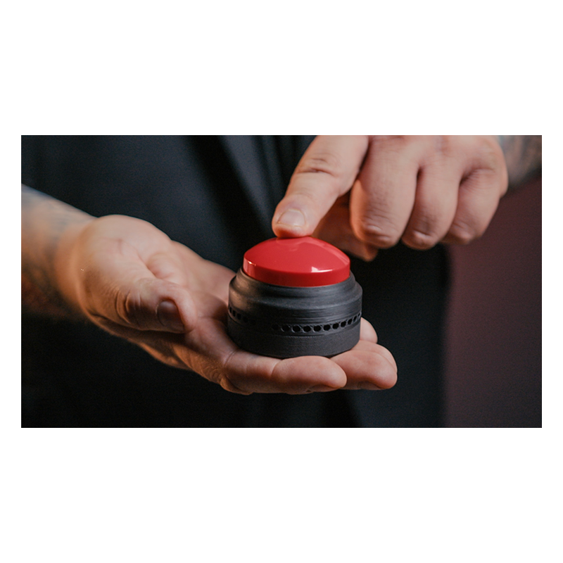 JoÃ£o Miranda Magic presents The Button by Chris James featuring Craig Petty wwww.magiedirecte.com