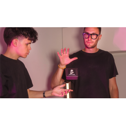 Levitas by Jack Nobile and Piero Puddu wwww.magiedirecte.com