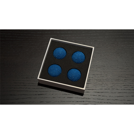 Shining Crochet Balls (Royal Blue) by JT Magic wwww.magiedirecte.com