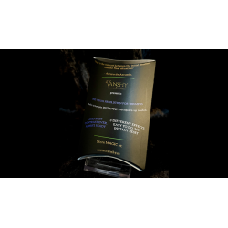 CONTRAST (Red) by Vanshy wwww.magiedirecte.com