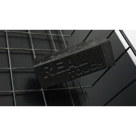 Real Touch by Hernan Maccagno wwww.magiedirecte.com