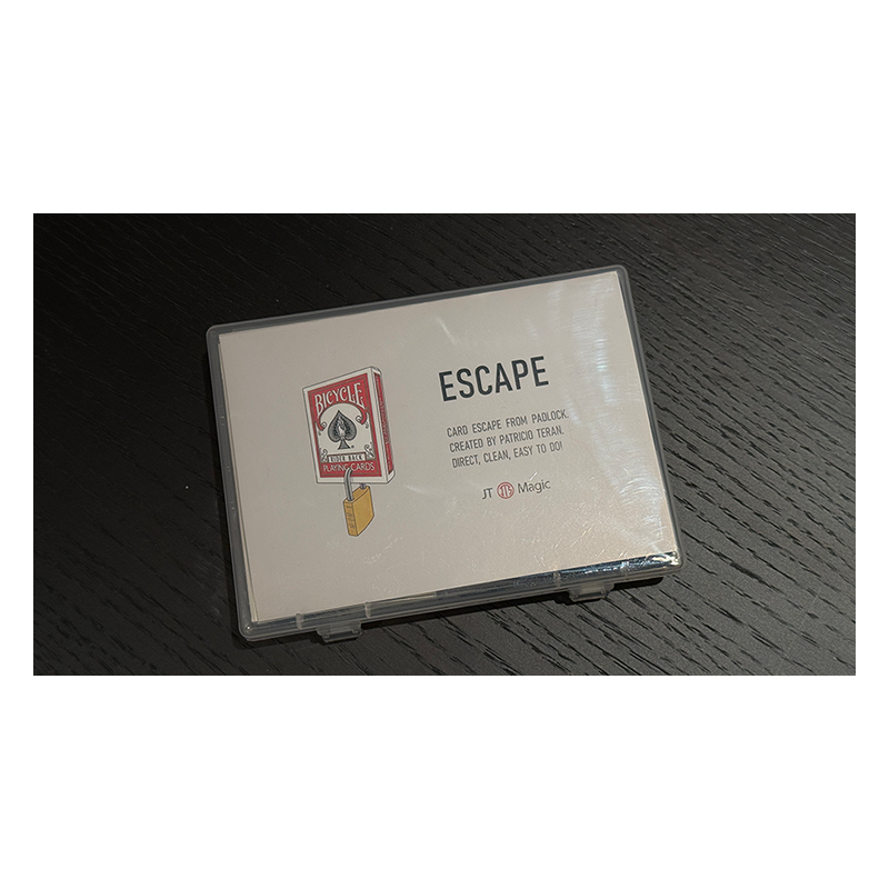 Escape (Red) by Patricio Teran wwww.magiedirecte.com