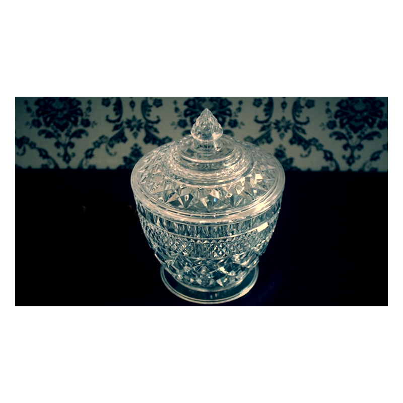 Crystal Silk Cup by Tejinaya Magic wwww.magiedirecte.com